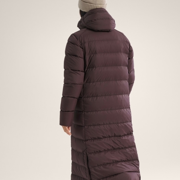 NWT Arc'teryx Women's X-Long Down Puffer Parka Jacket Deep Brown-ish Plum Large - Picture 2 of 7